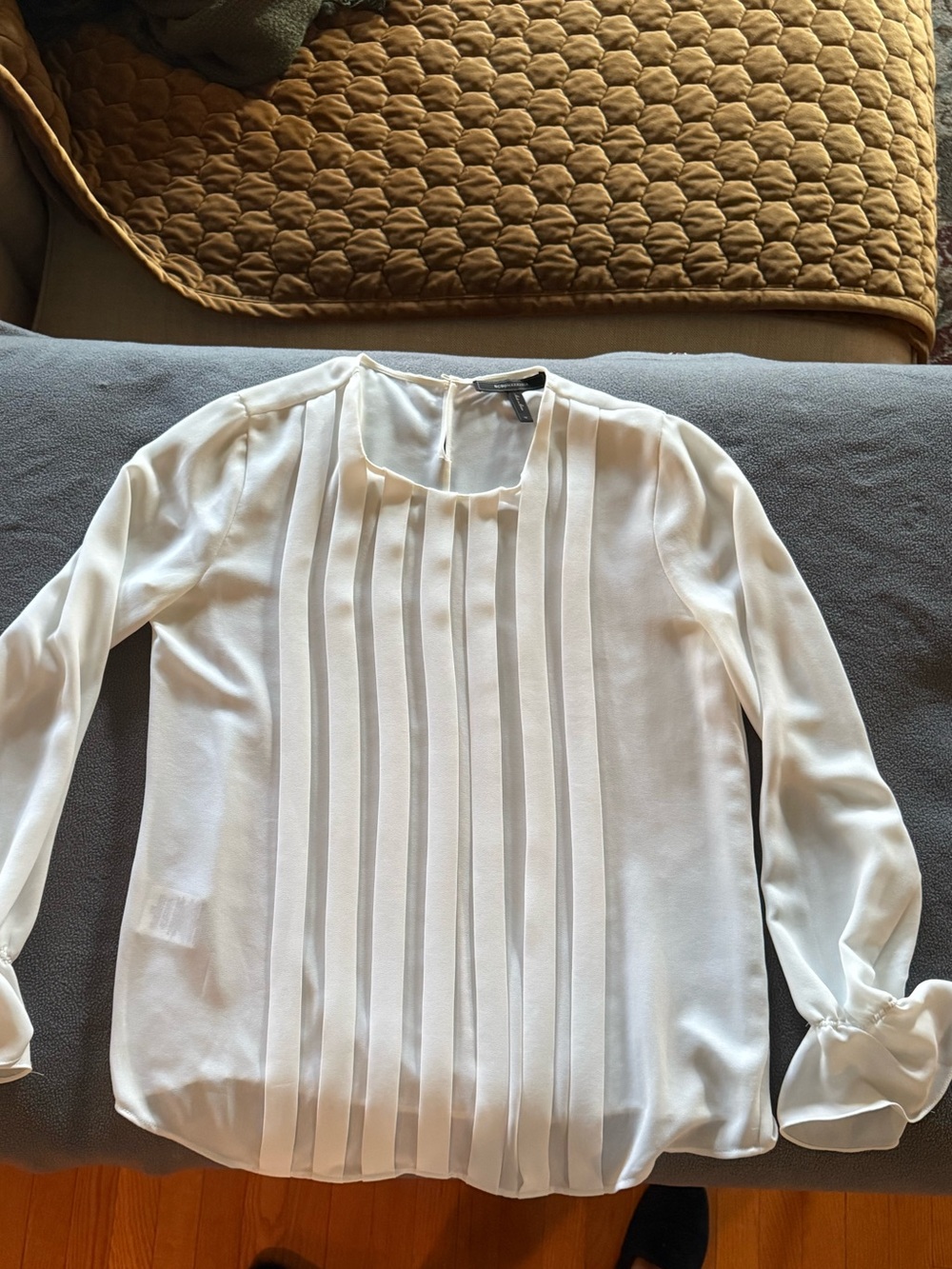 BCBGMAXAZRIA Ivory Pleated Blouse Ruffle Bell Sleeve Elegant Top